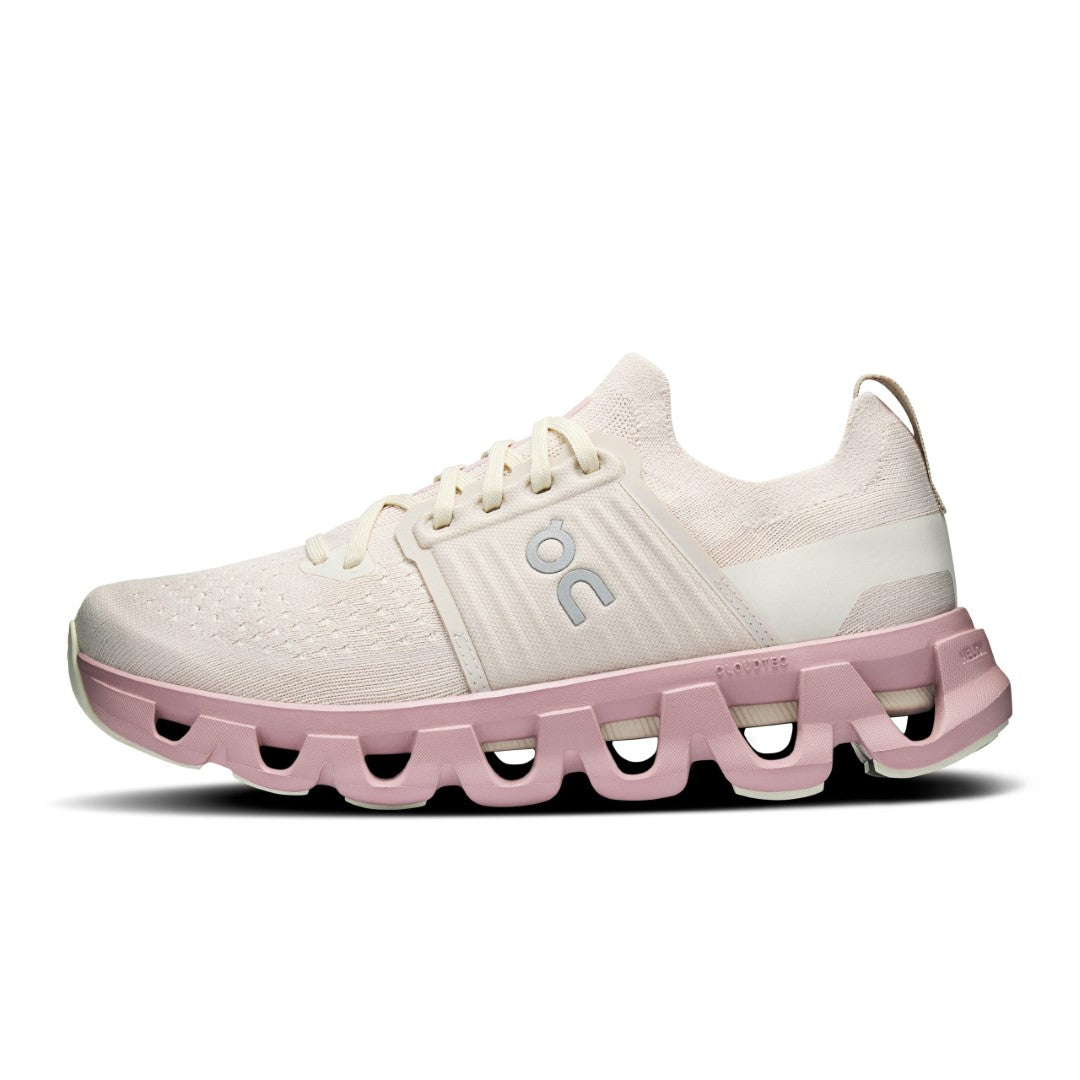 حذاء جري كلاودسويفت 4