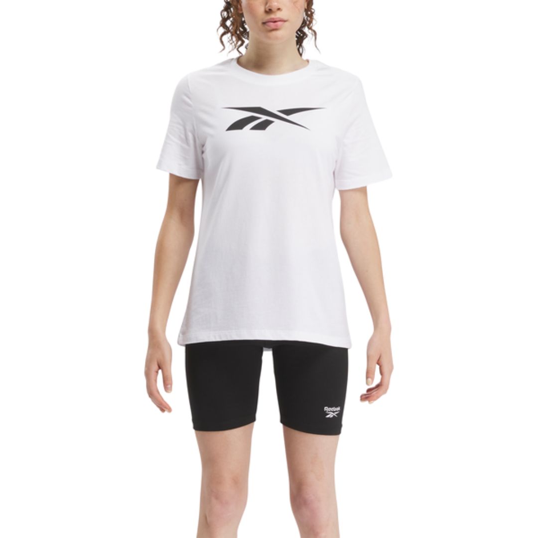 تي شيرت برسومات متجهة