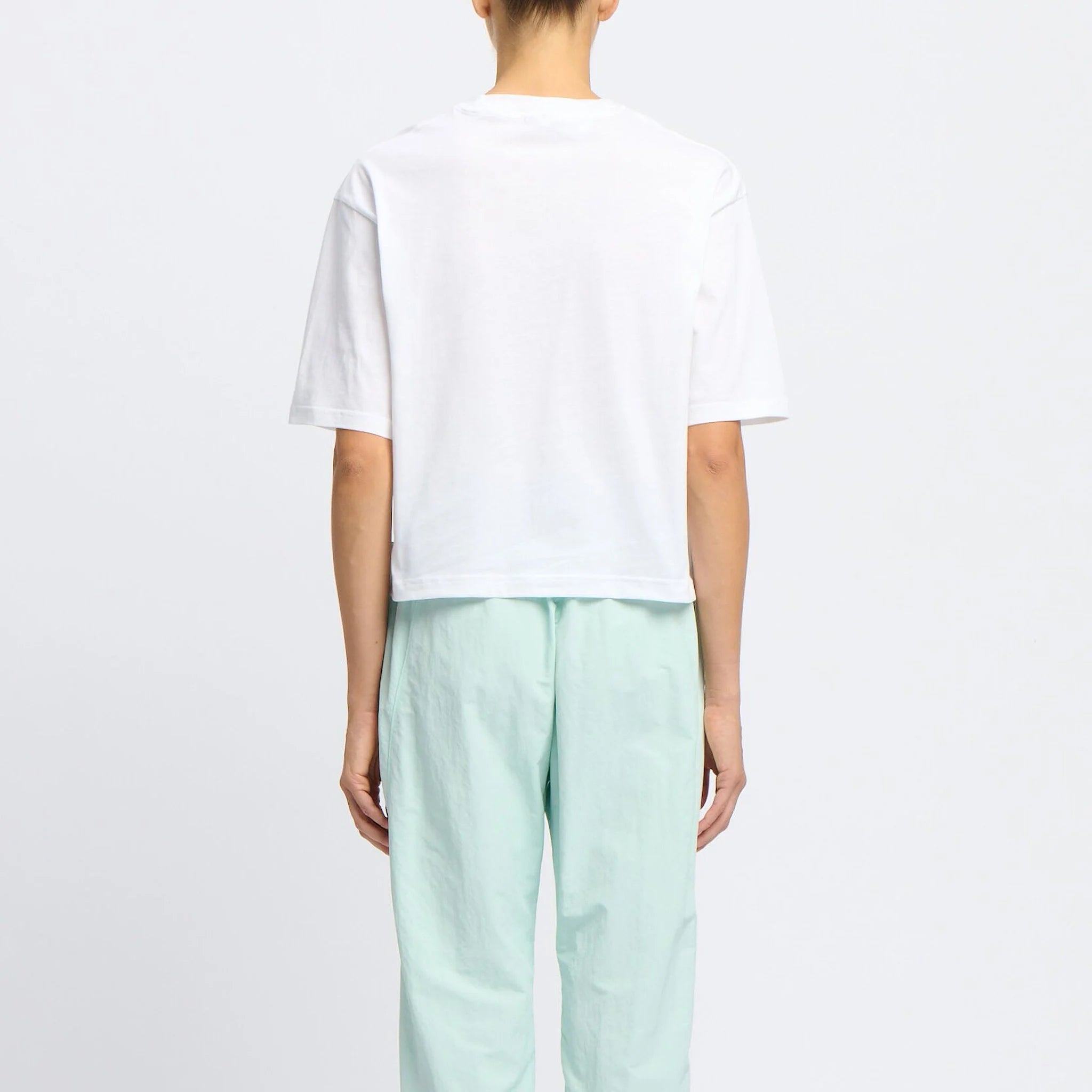 تي شيرت الجري بسلسلة جرافيكية