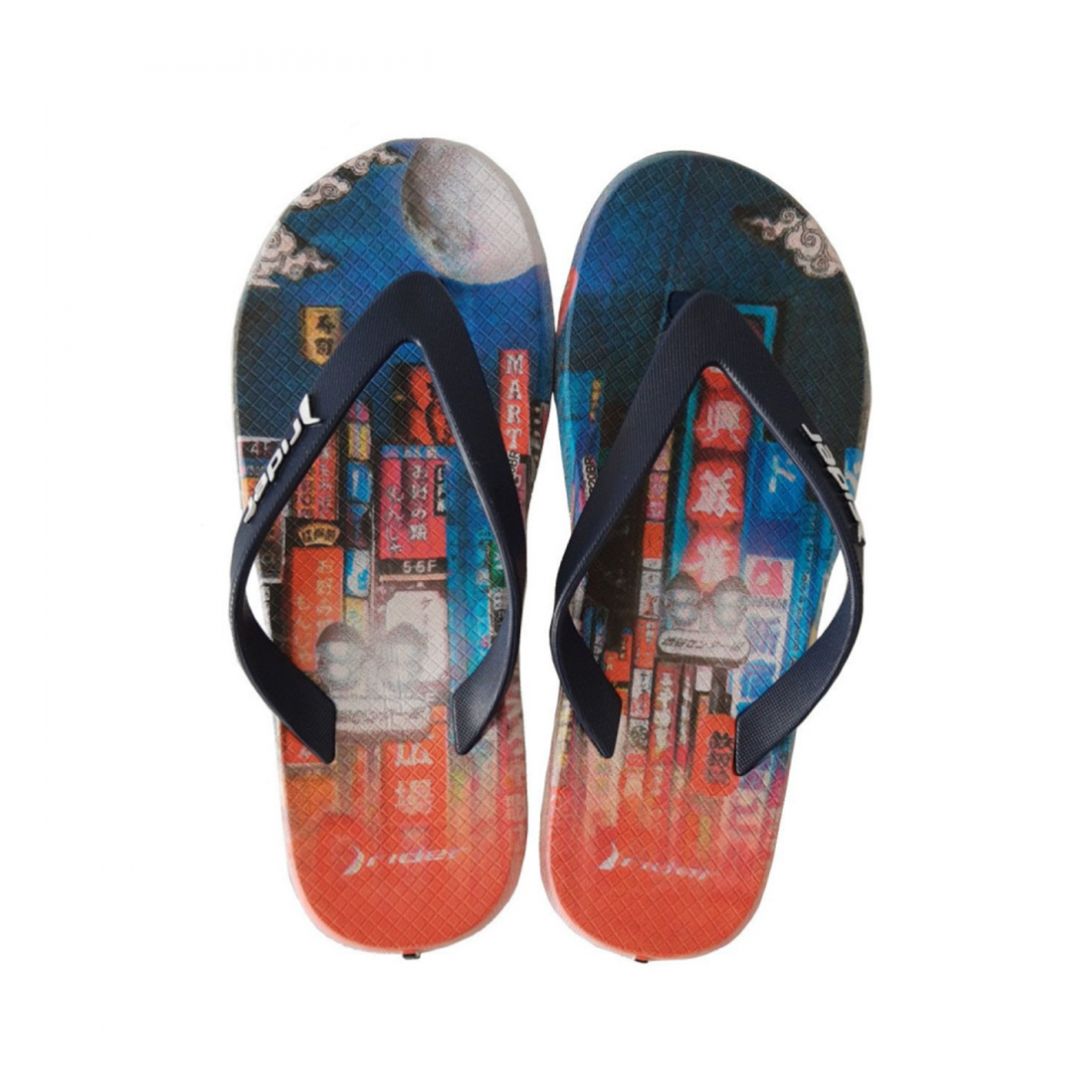 شبشب باصبع ار1 بلاي