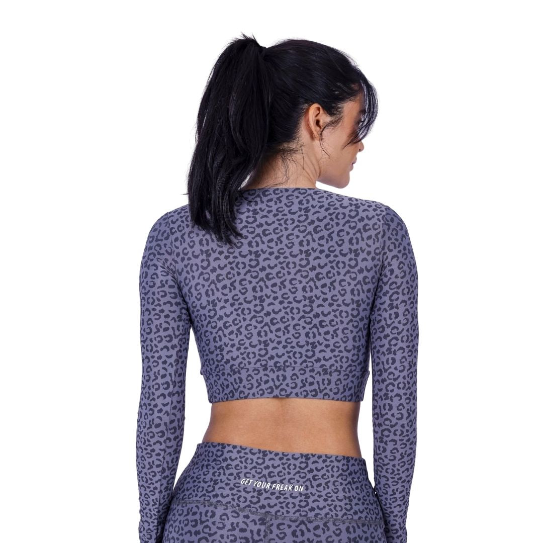 تيشيرت بأكمام طويلة ليوبارد