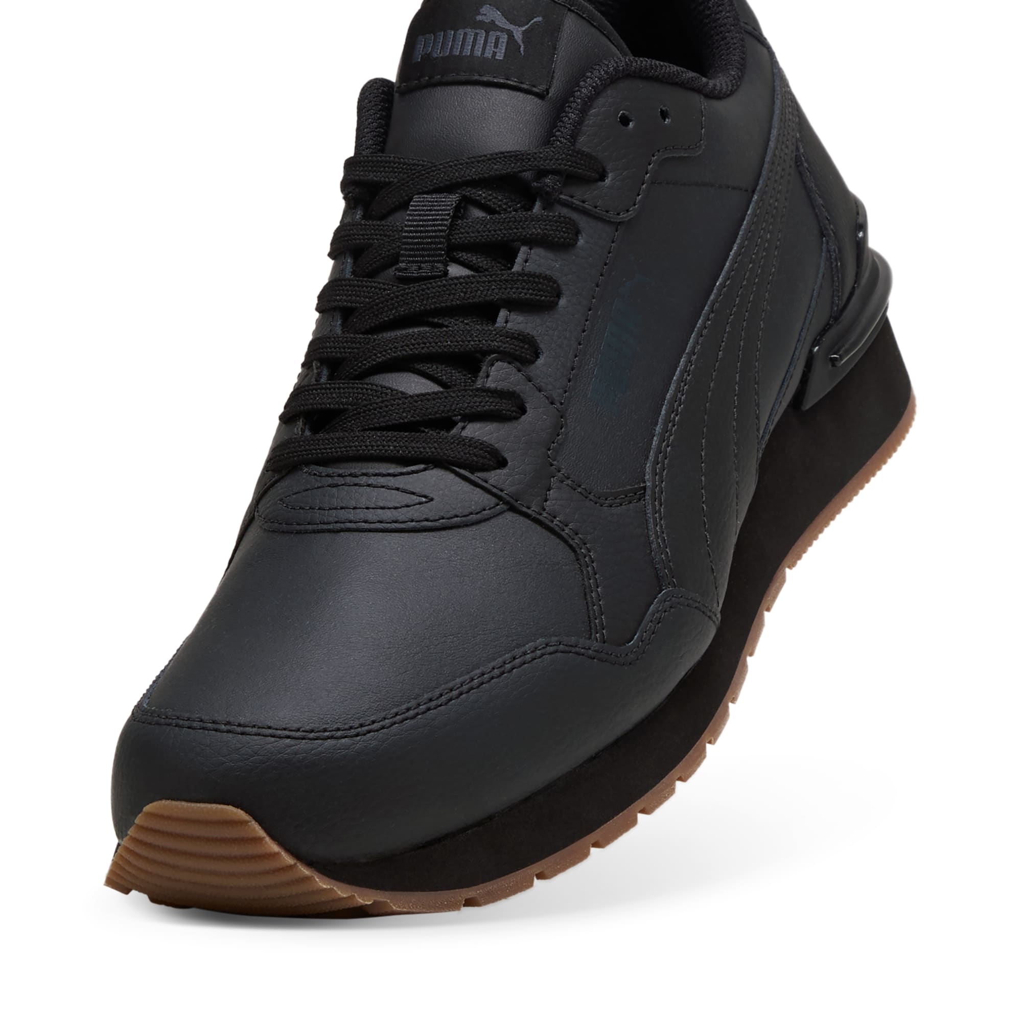 ST Runner V4 L Shoes