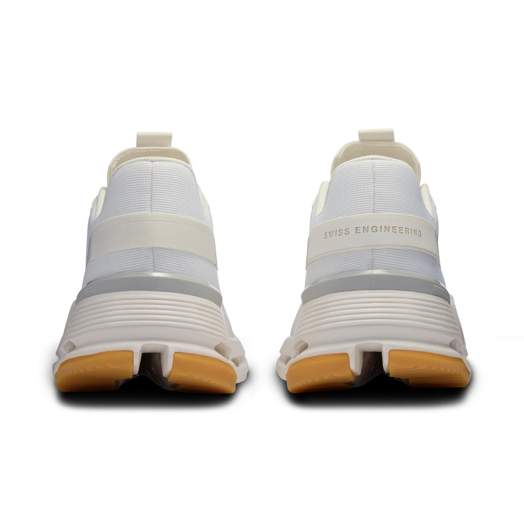 حذاء كلاودنوفا فورم 2 بيرفورمانس اول داي