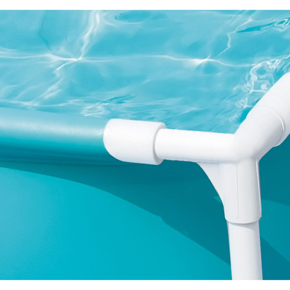 حمام سباحة صغير بهيكل معدني