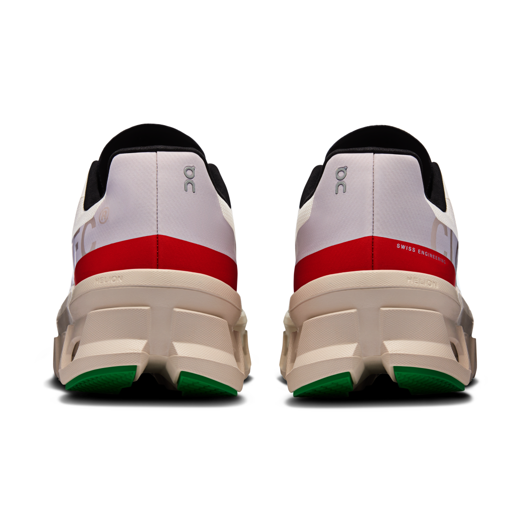 حذاء جري كلاودمونستر