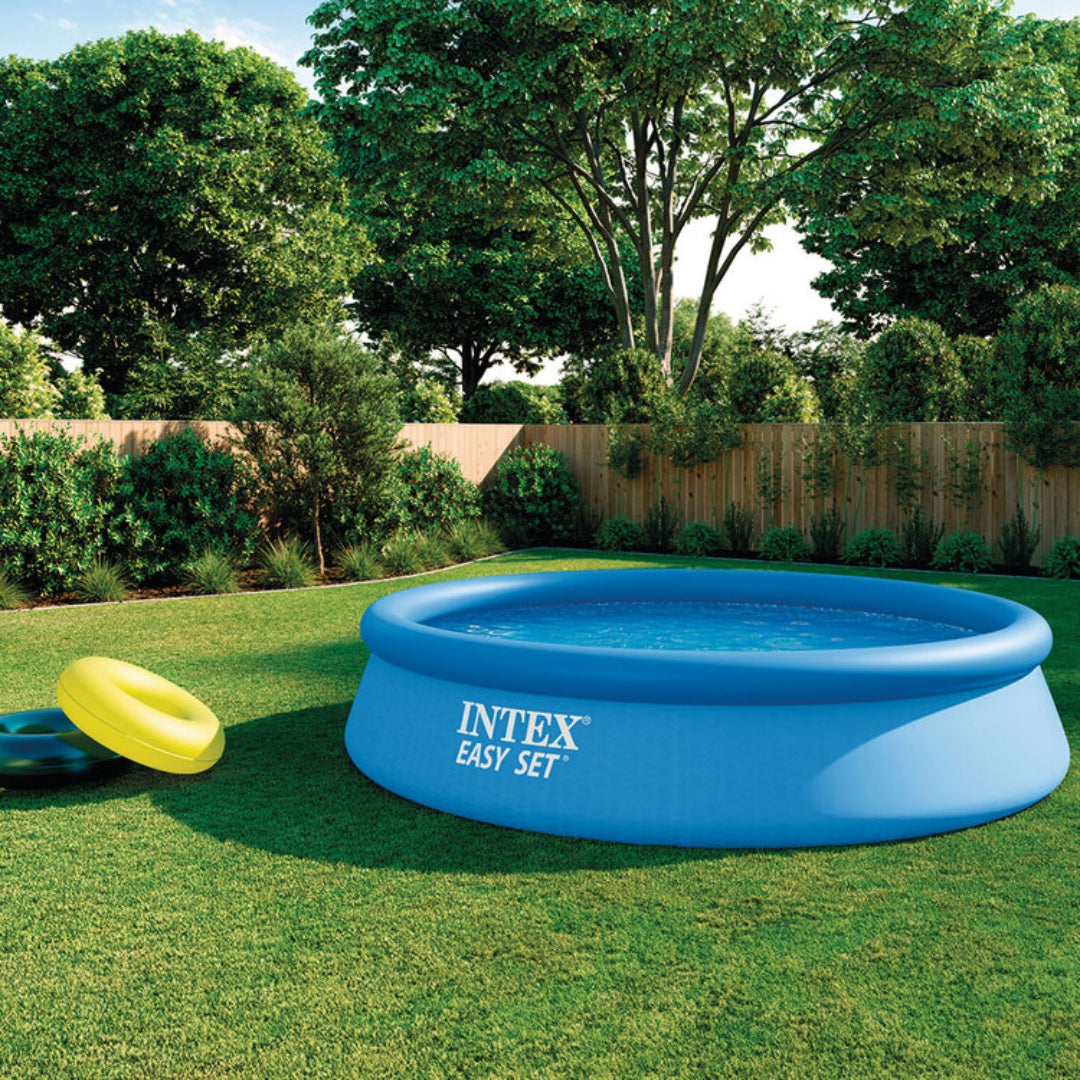 Easy Set Swimming Pool Set