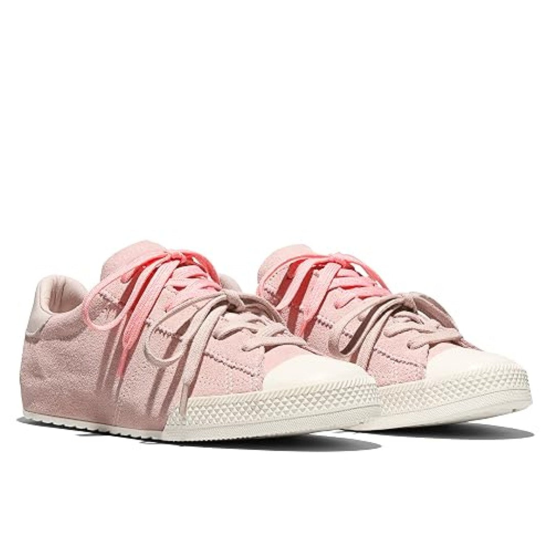 Chuck Taylor Lo Low Top Shoes