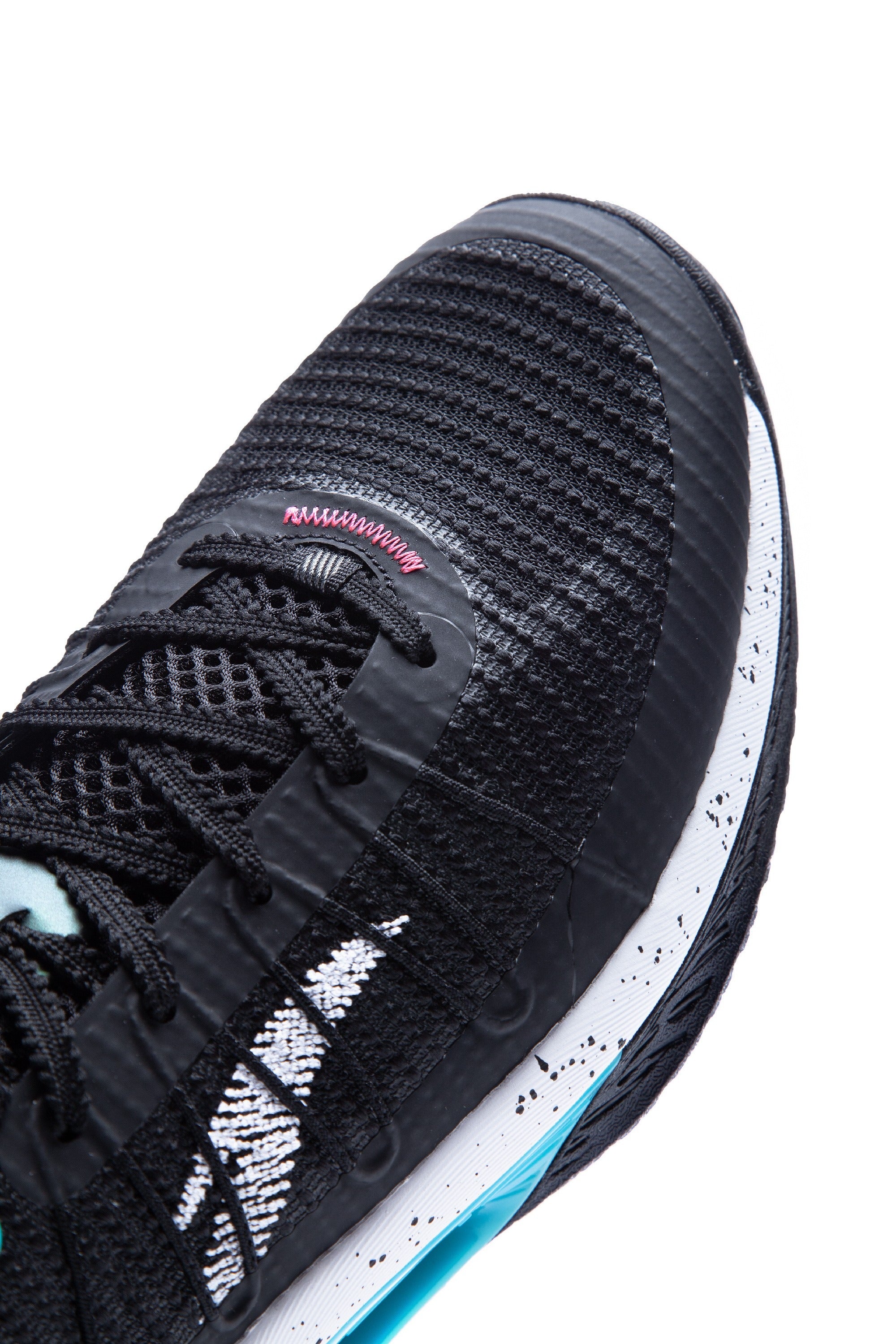 حذاء كرة سلة