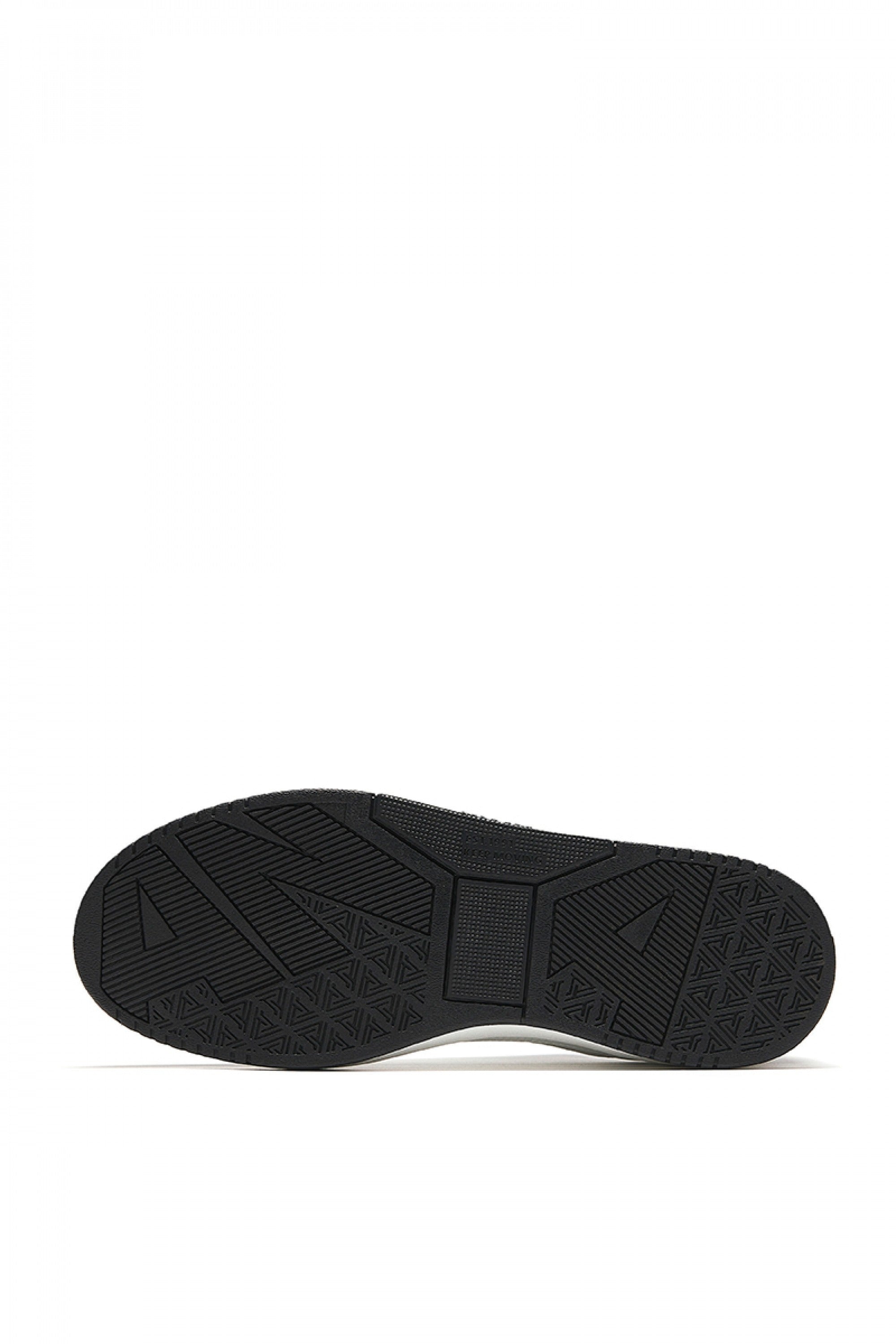 Basic Classic Lifestyle Shoes