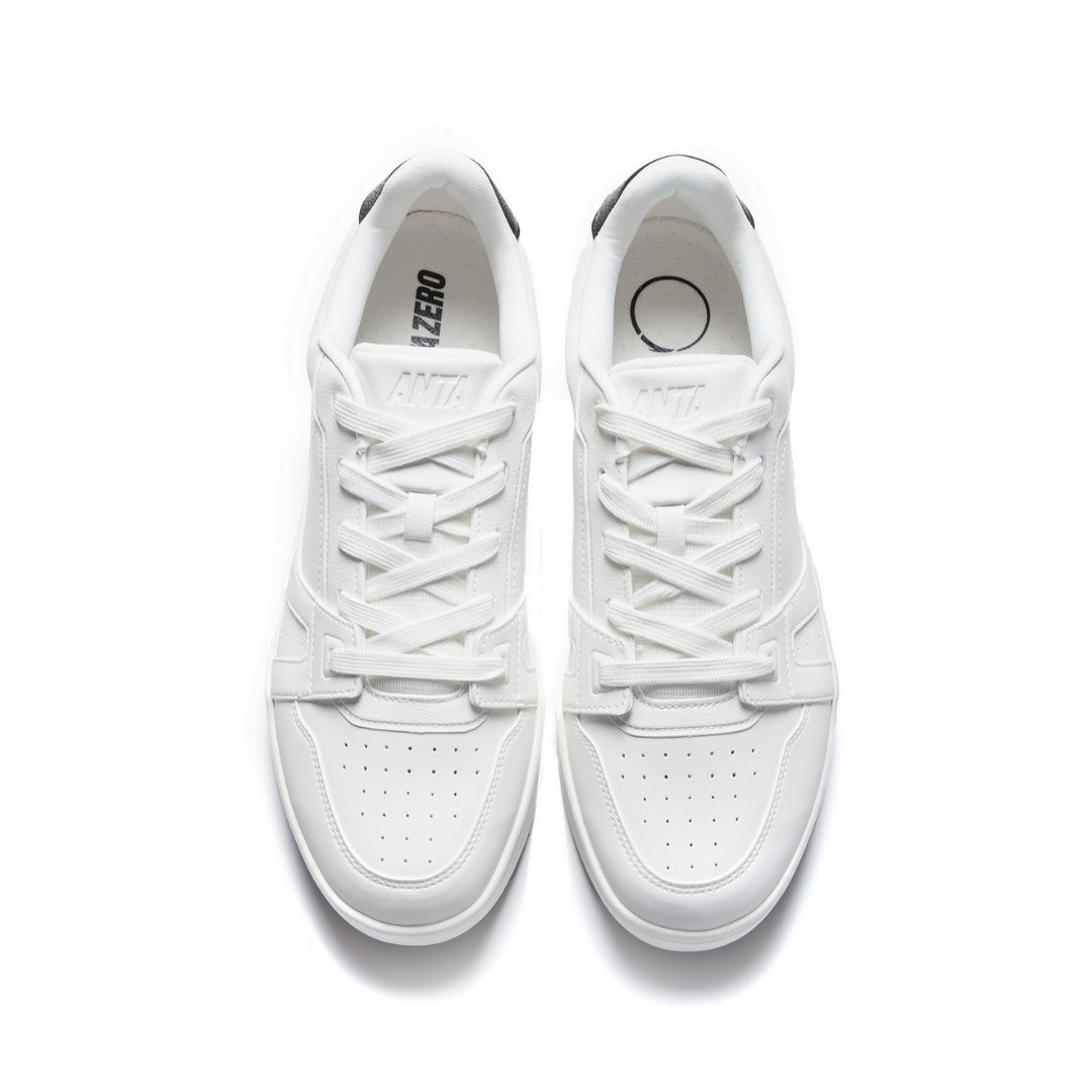 Breeze Sneakers