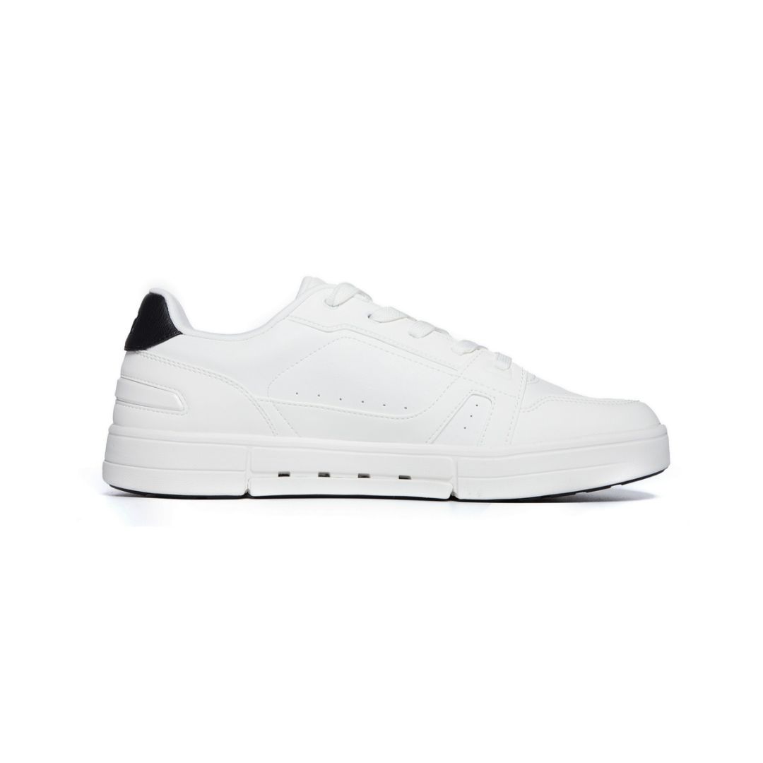 Breeze Sneakers