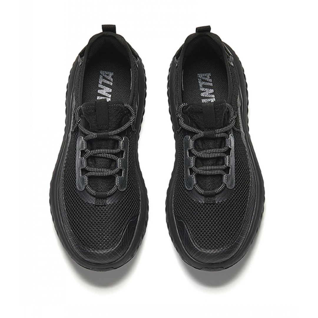 Saunter Sneakers