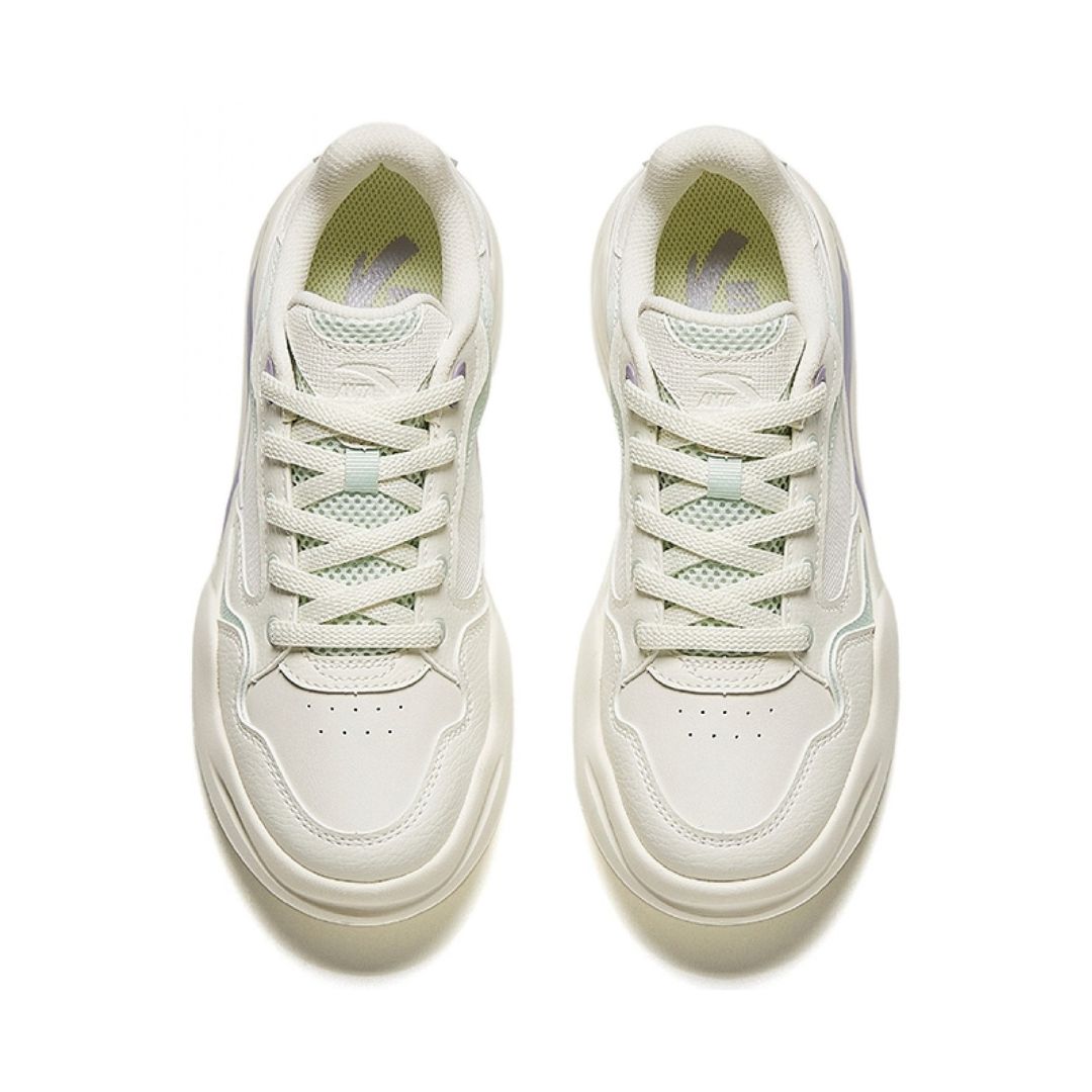 حذاء سكاي ووكر