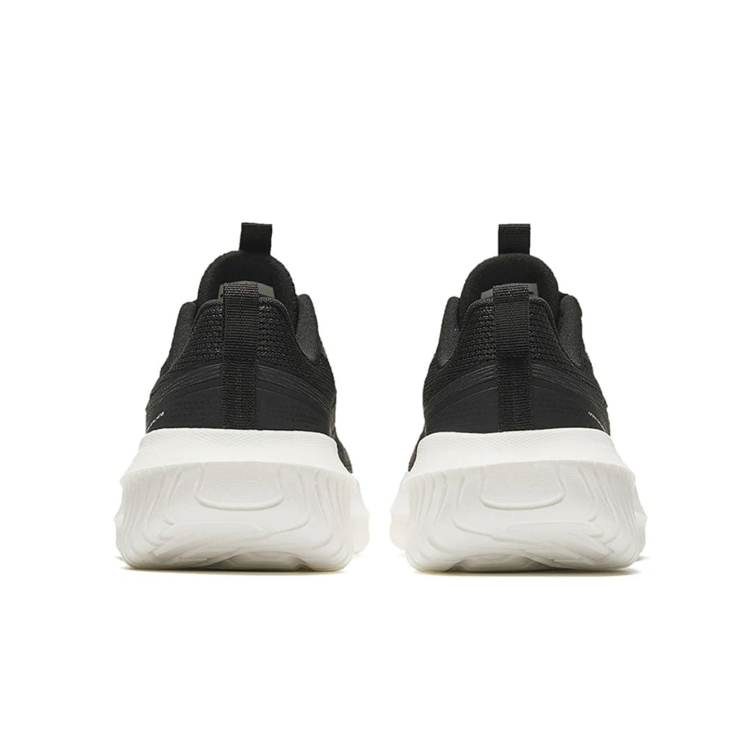 حذاء تدريب بيزك