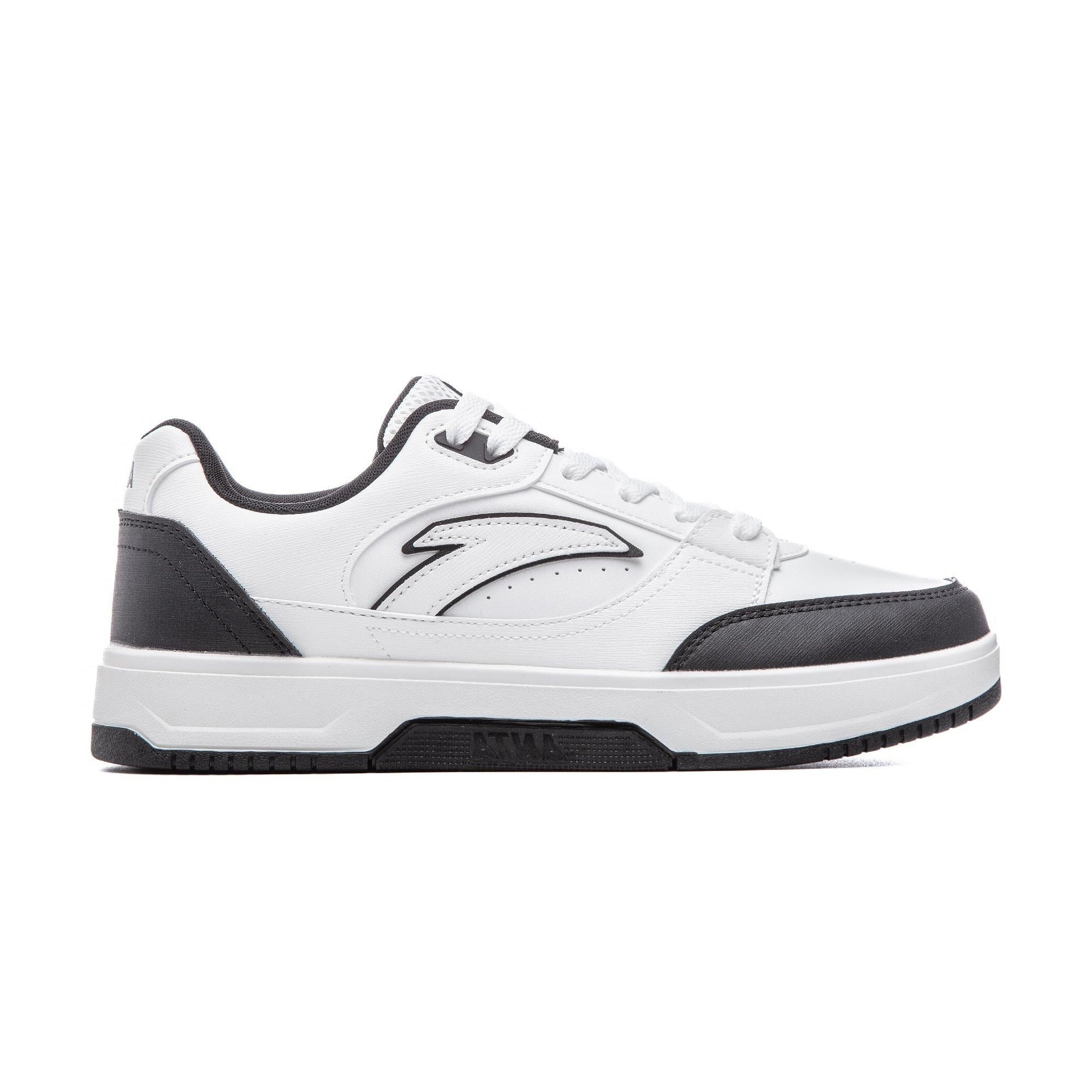 Basic Classic Lifestyle Shoes