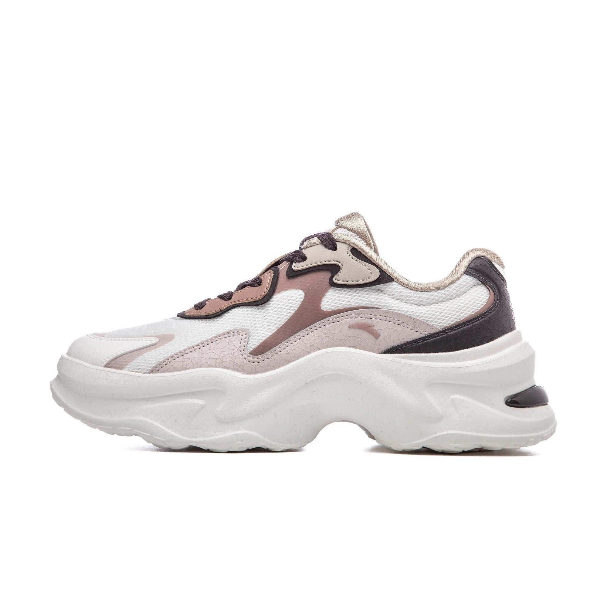 سنيكرز للاستخدام اليومي باني