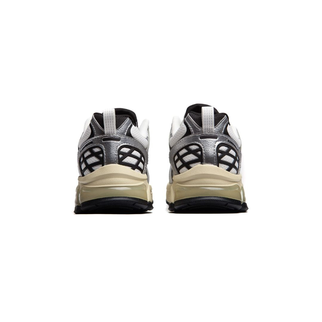 Classic Runner Casual Sneakers