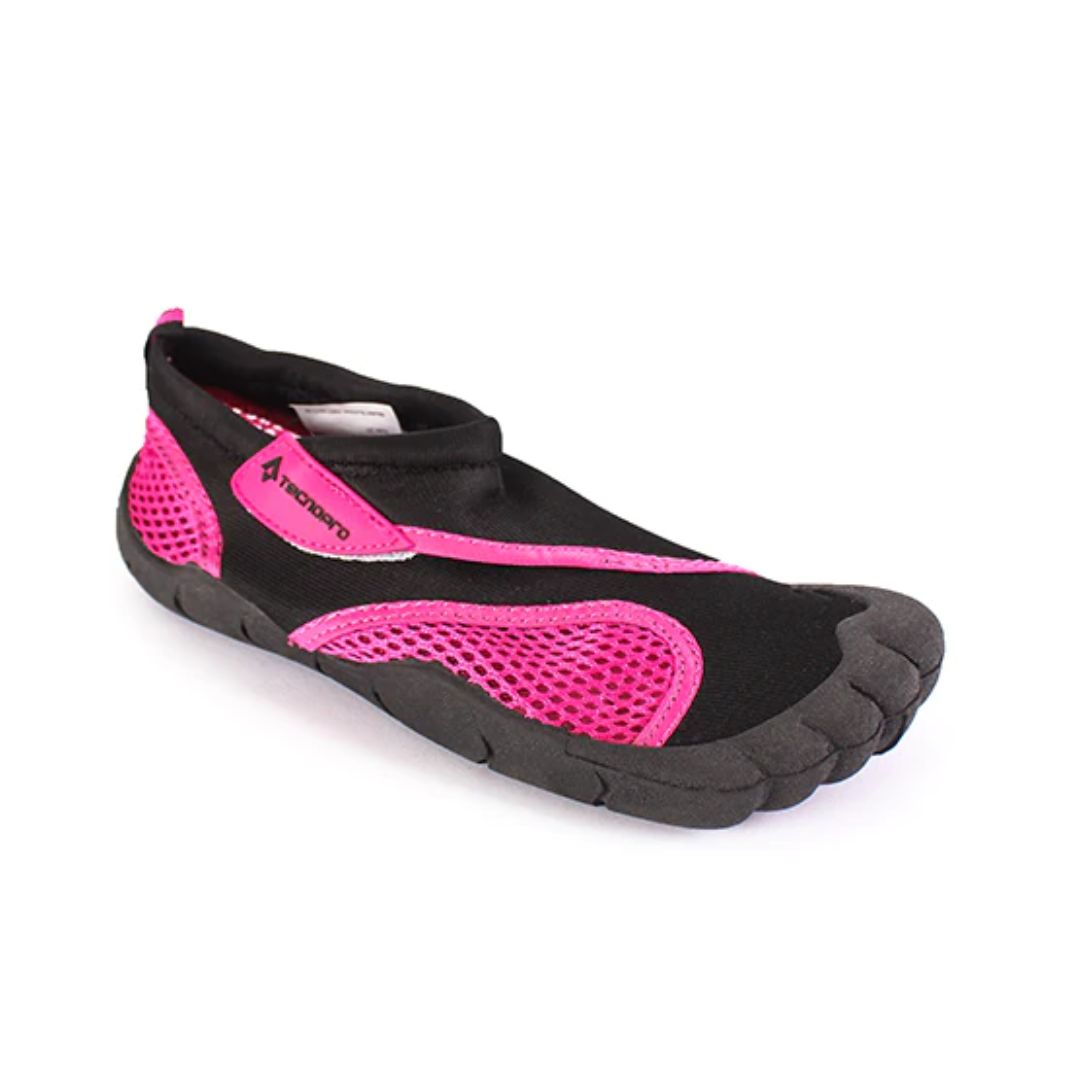 حذاء سباحه أكوا