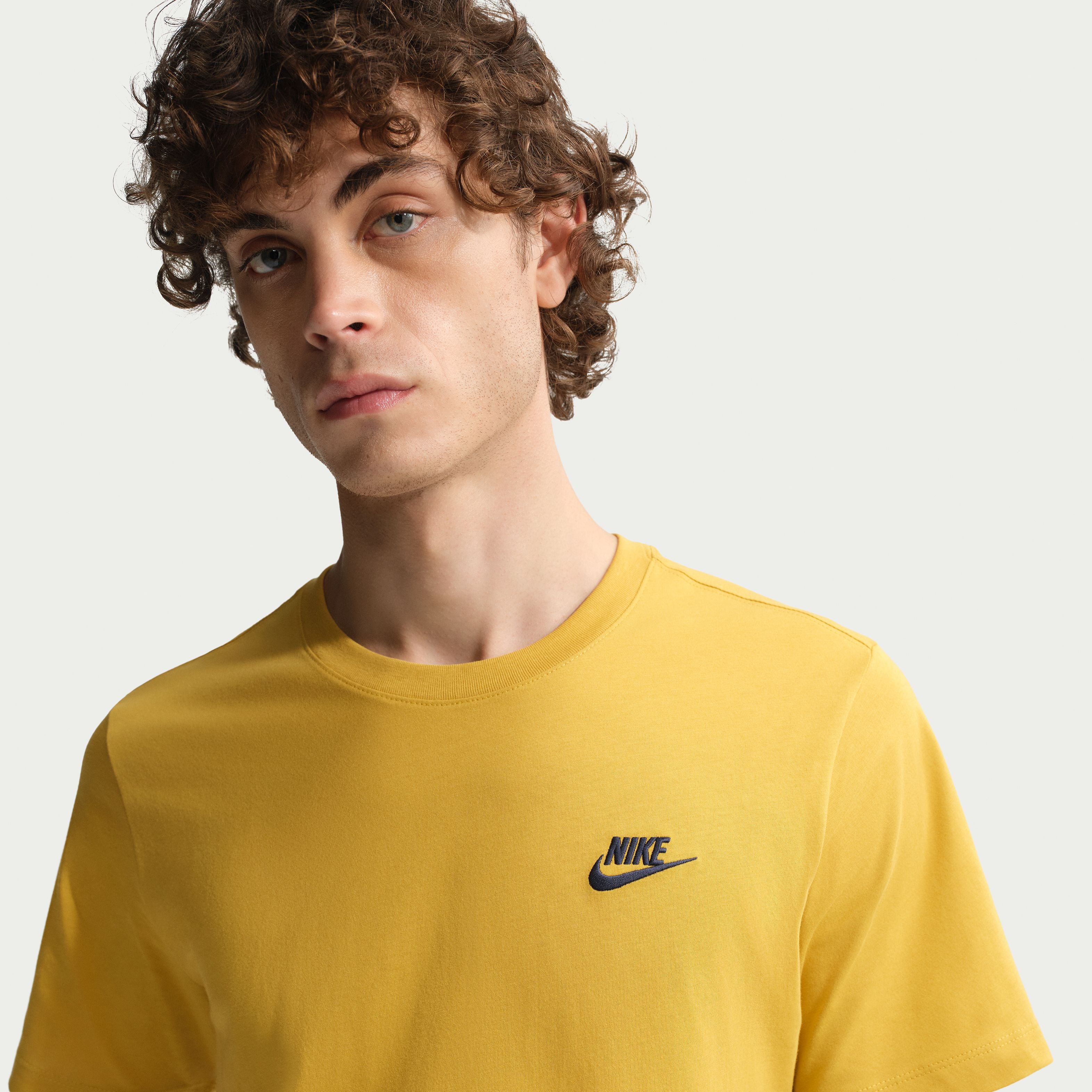 Sportswear Club T-Shirt