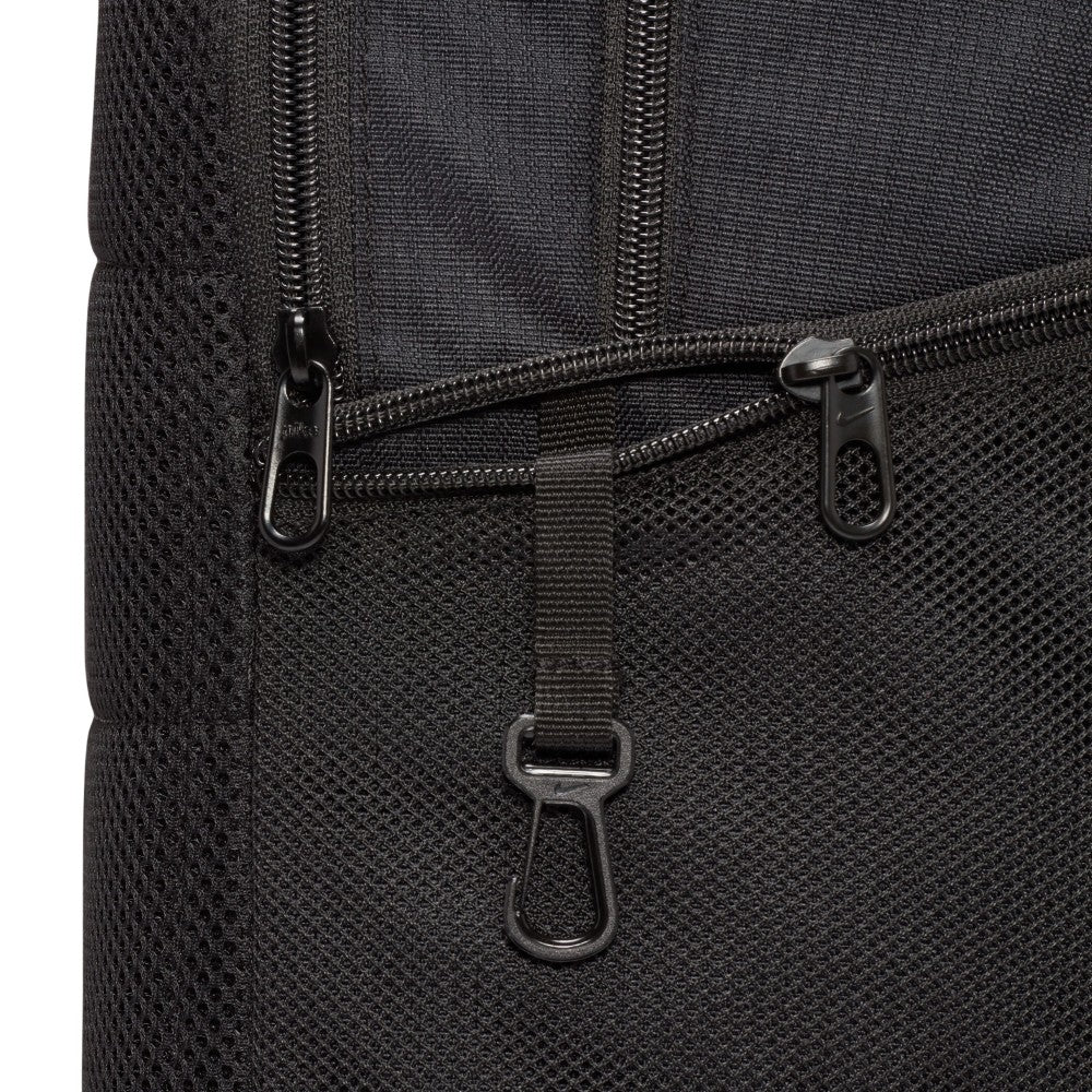 شنطة ظهر تدريب برازليا 9.5 - متوسطة (24 لتر)