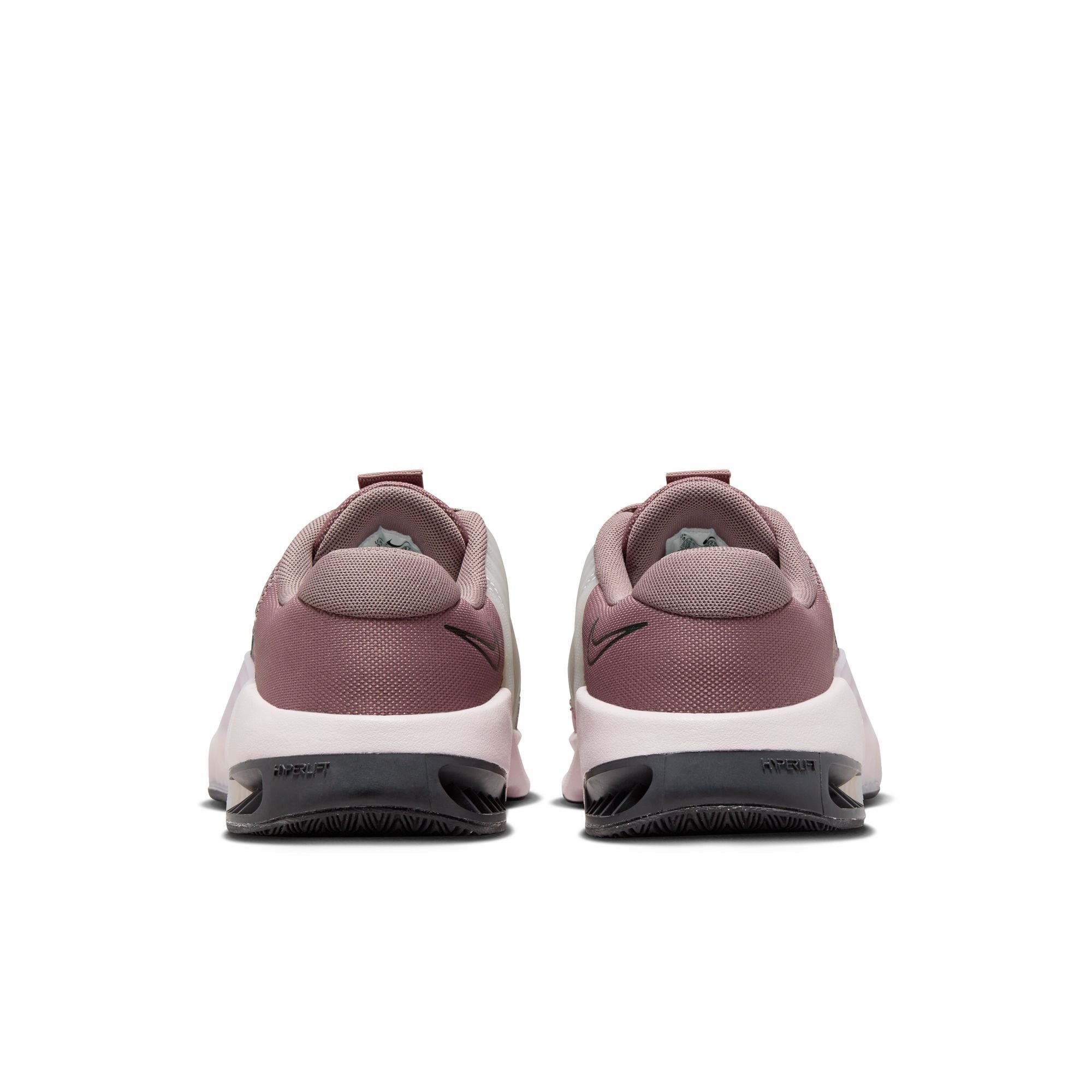 حذاء تمرين ميتكون 9