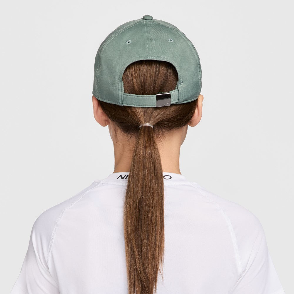 Dri-FIT Club Unstructured Metal Swoosh Cap