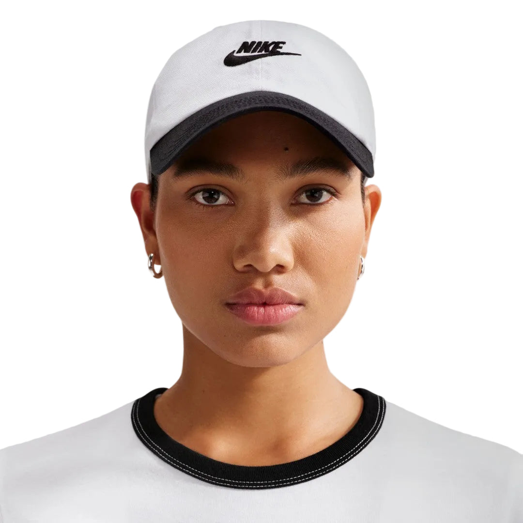 Club Cap Swoosh
