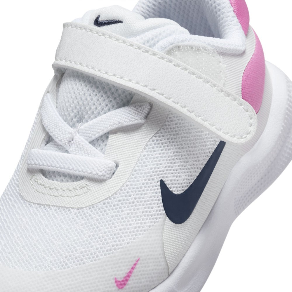 Revolution 7 Running Shoes