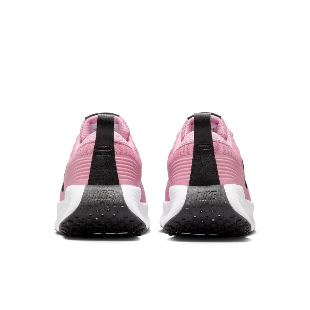 حذاء للاستخدام اليومي برومينا