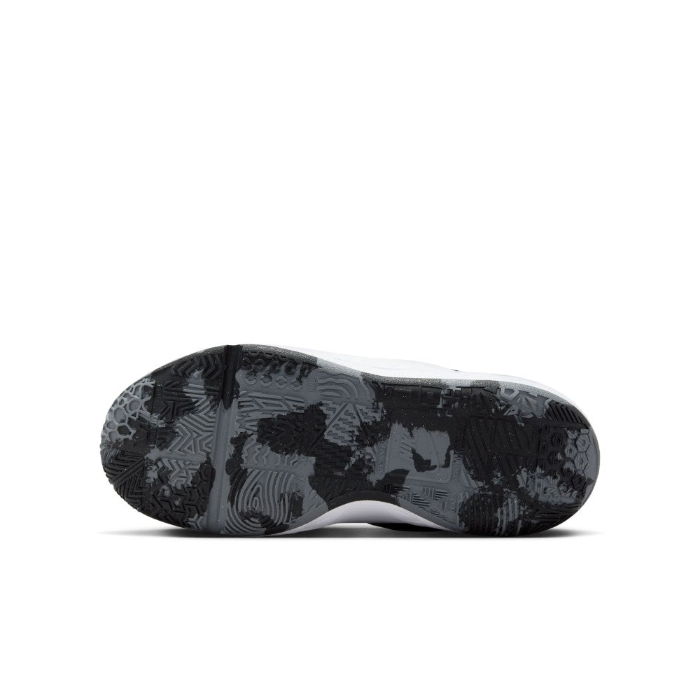 Team Hustle D 12 Basketball Shoes