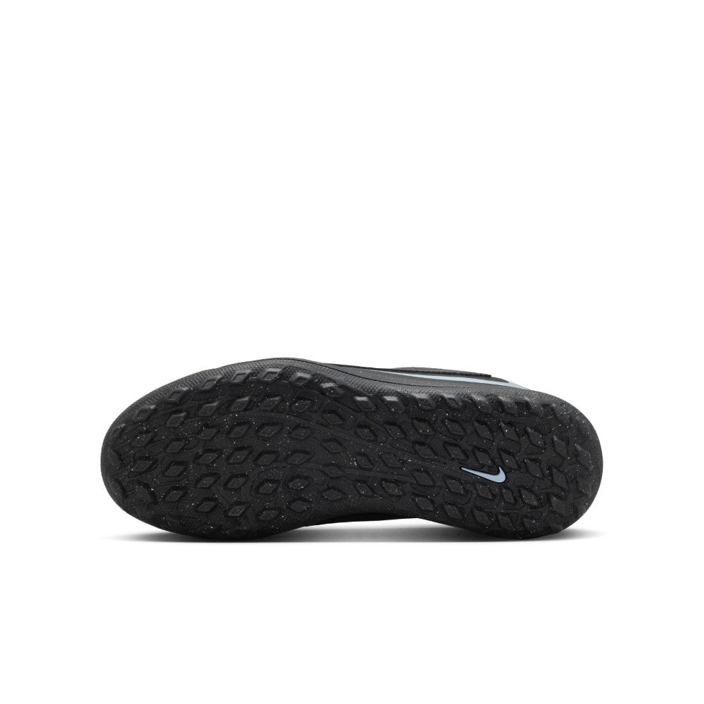 Jr. Phantom 6 Low Club Turf Football Shoes