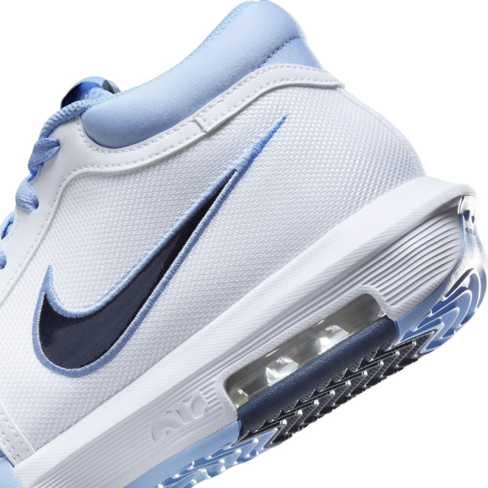 LeBron Witness VIII Basketball Shoes