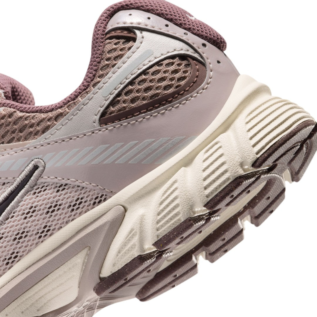 V5 RNR Shoes