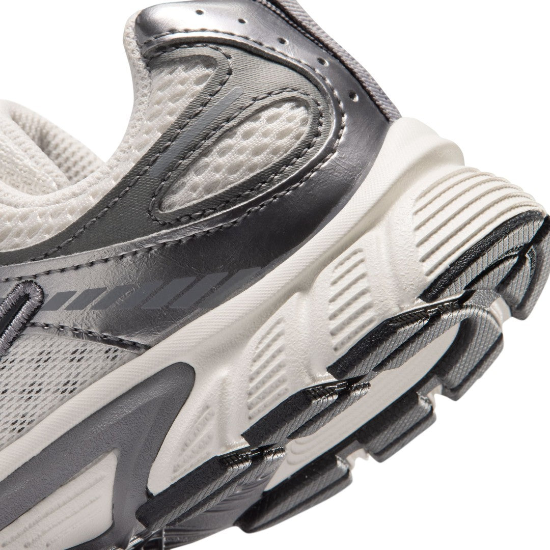 V5 RNR Shoes