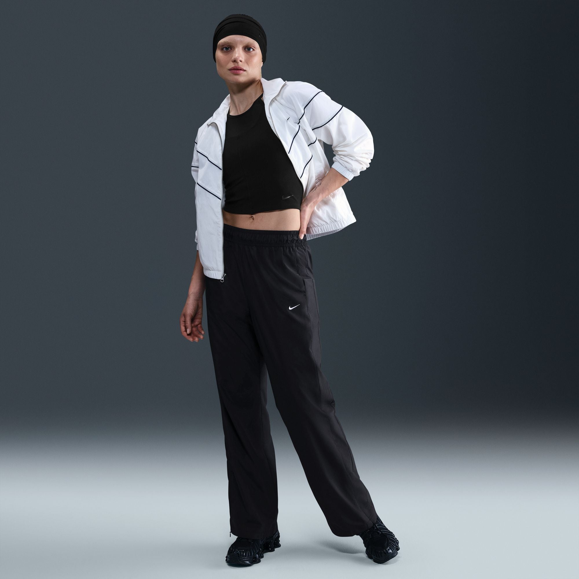 Sportswear Classic Mid-Rise Open-Hem Pants