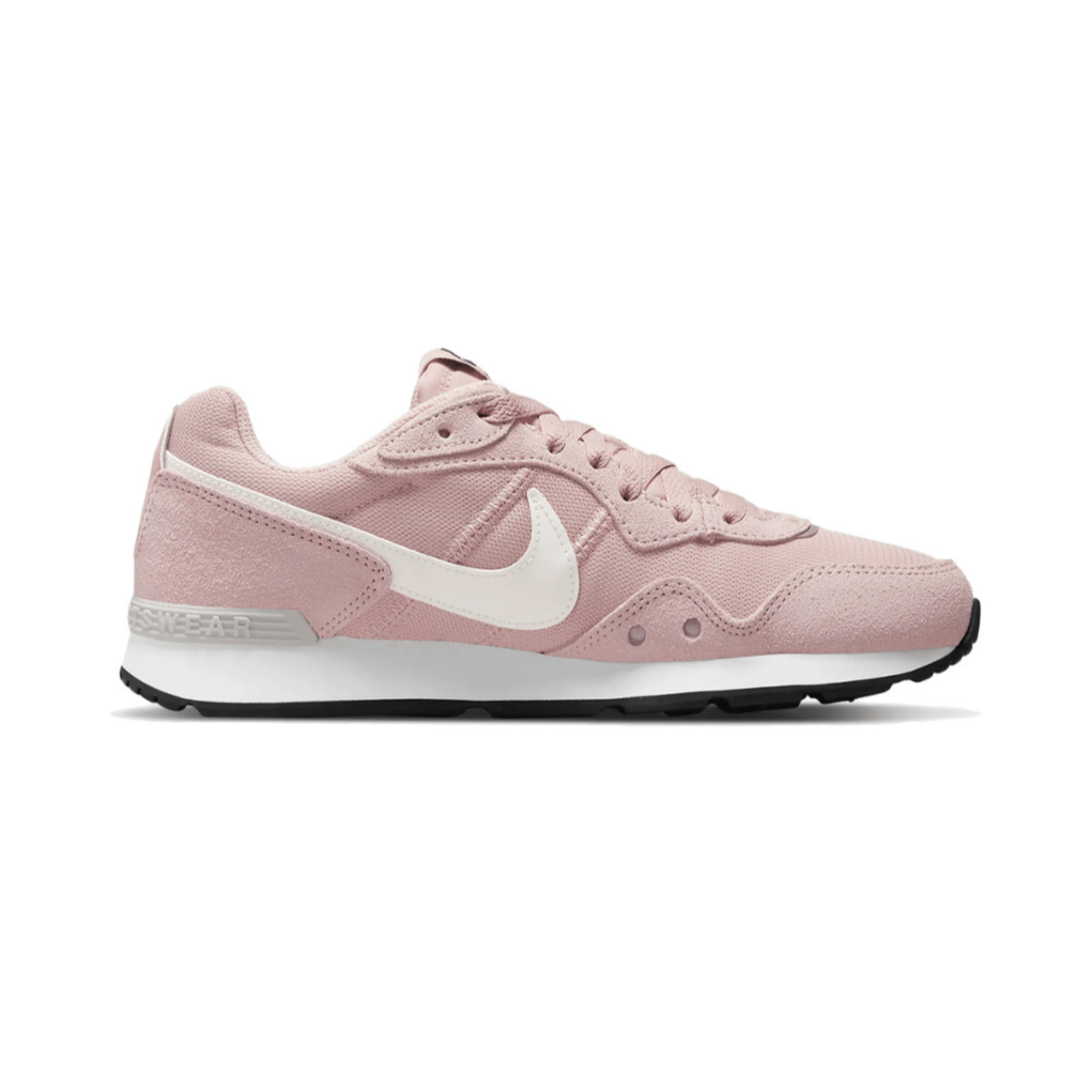 Venture Runner Lifestyle Shoes