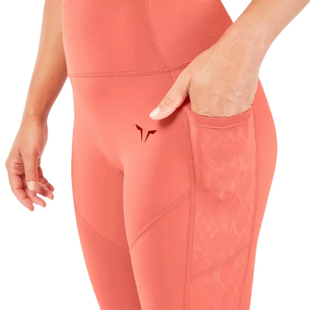 ليجنز كور بانل