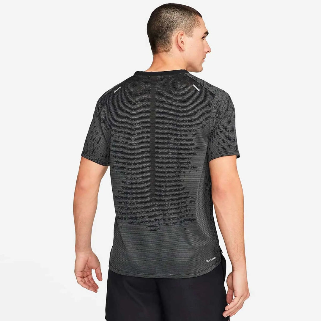 Dri-FIT ADV Run Division Techknit T-Shirt