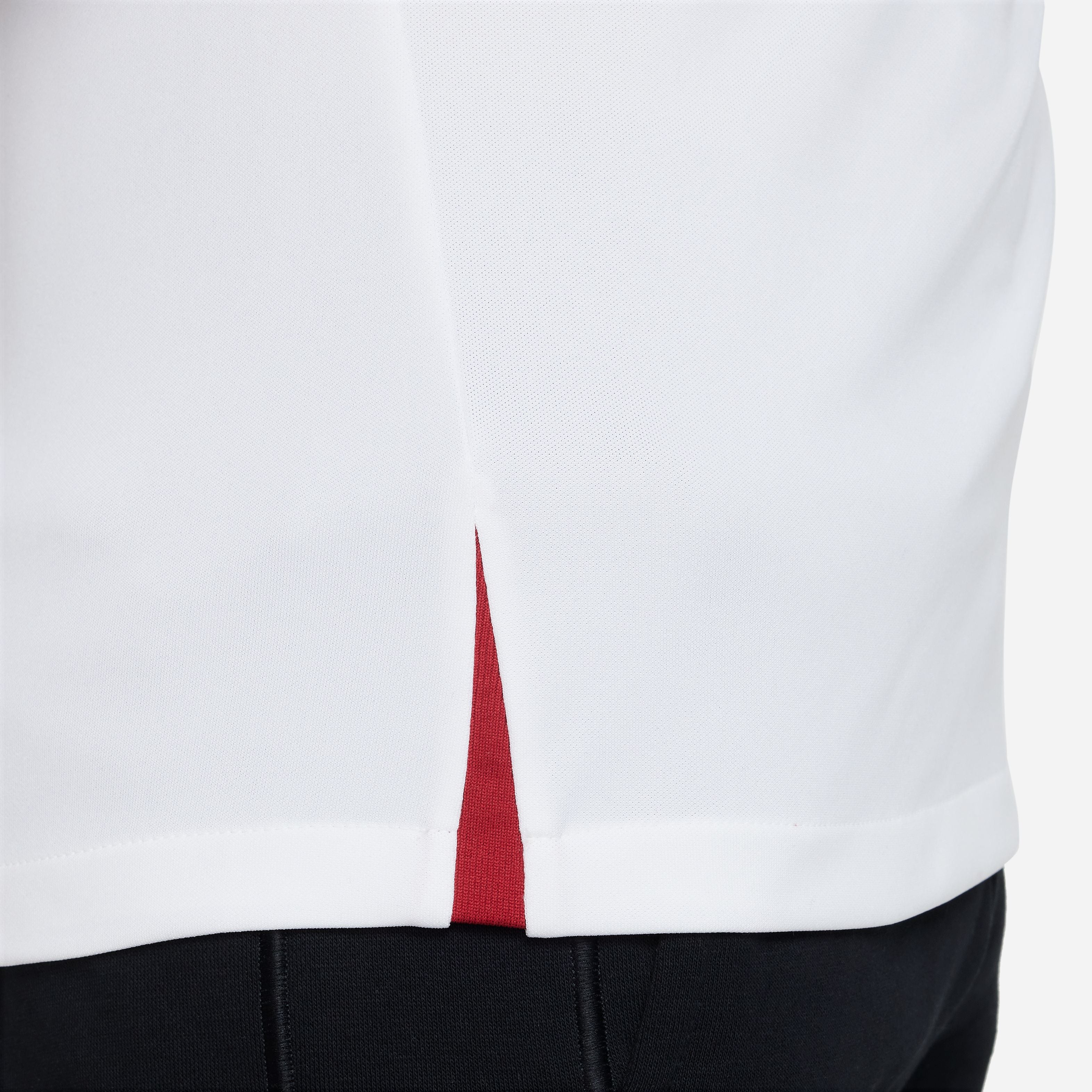 Liverpool FC Strike Short-Sleeve T-shirt