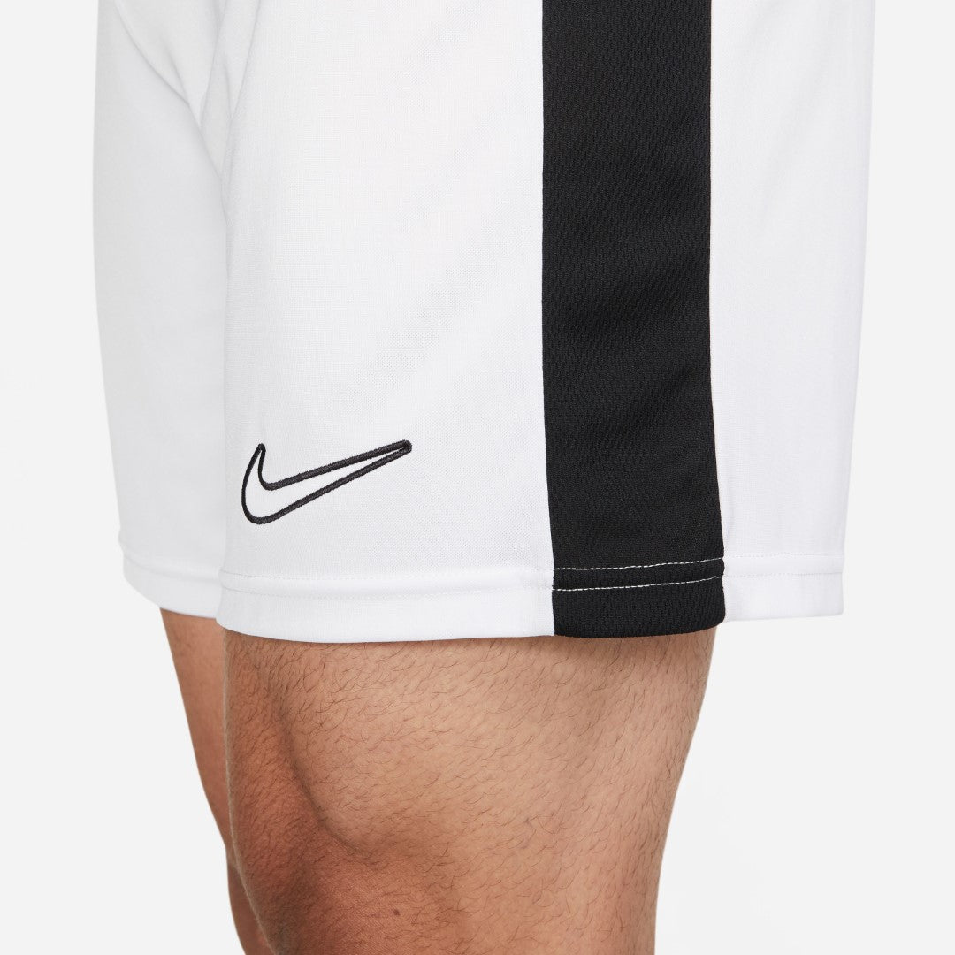 شورت كرة القدم من أكاديمية Dri-FIT