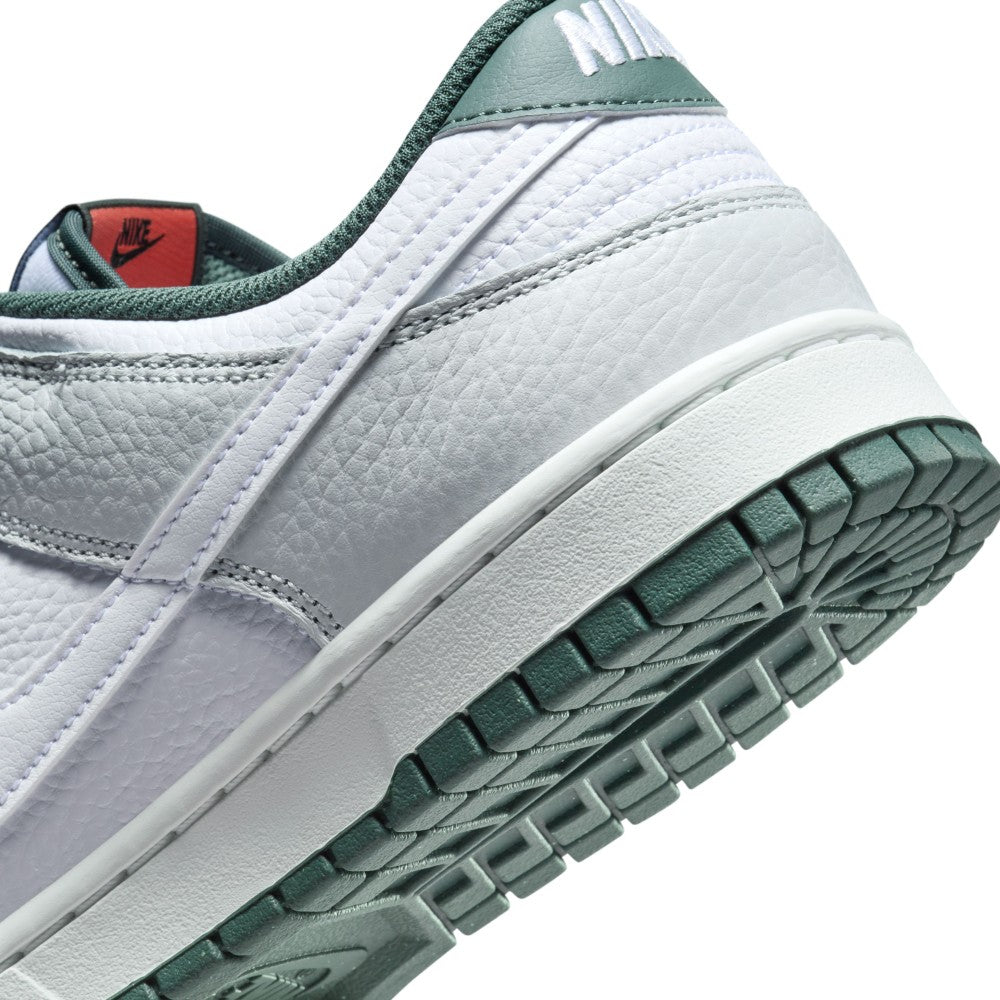 Dunk Low Retro SE Lifestyle Shoes