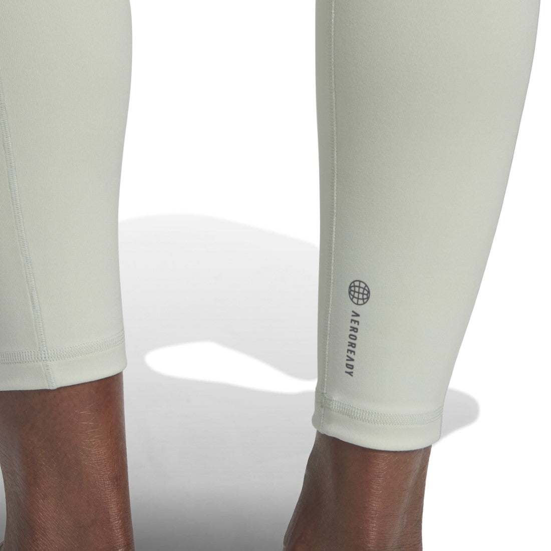 ليجنز يوجا ستوديو 7/8