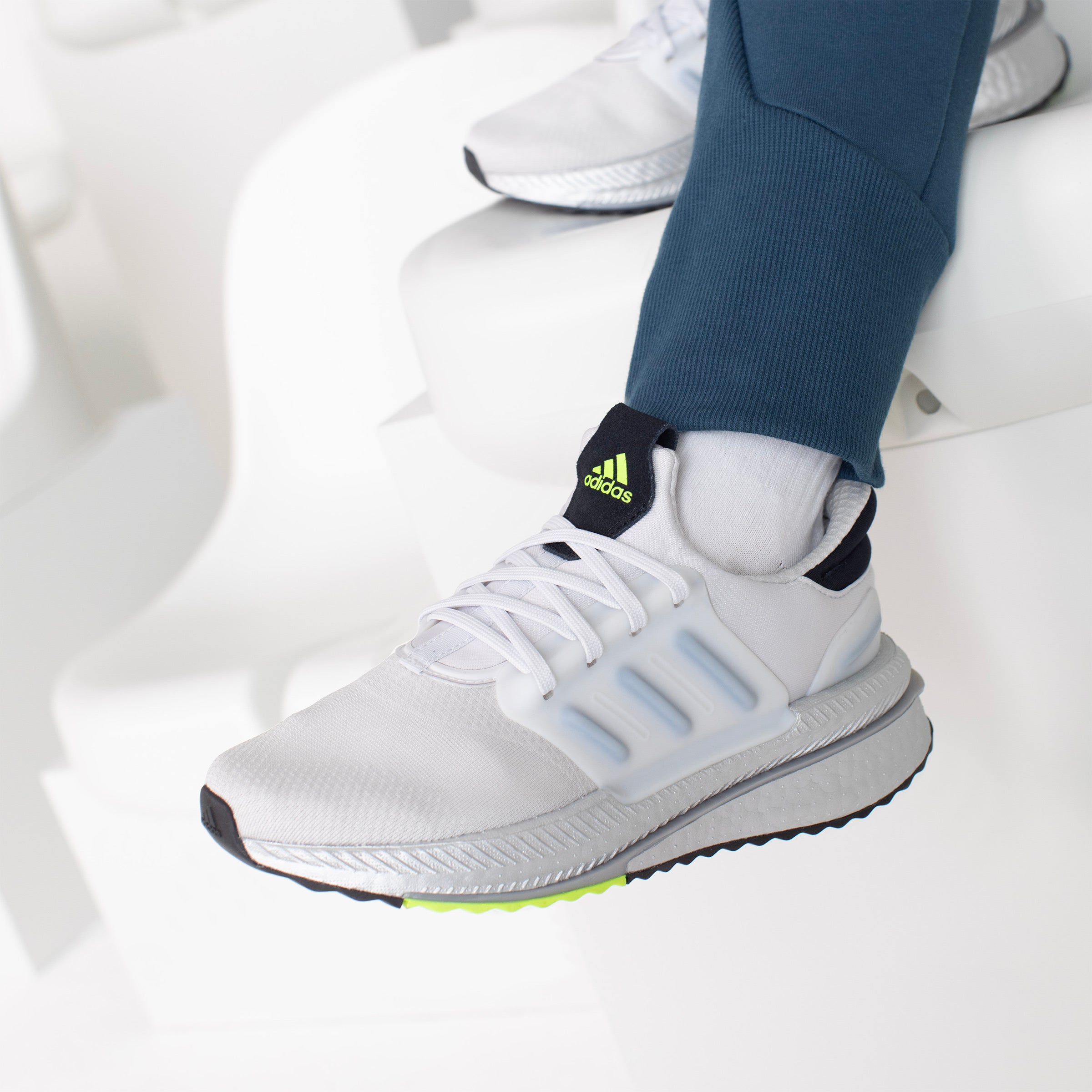 Bold 3-Stripes Cushioned Crew Socks 3 Pairs