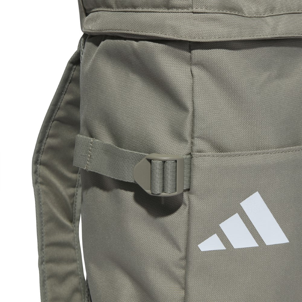 شنطة ظهر للتدريب إسينشالز ريسبونس