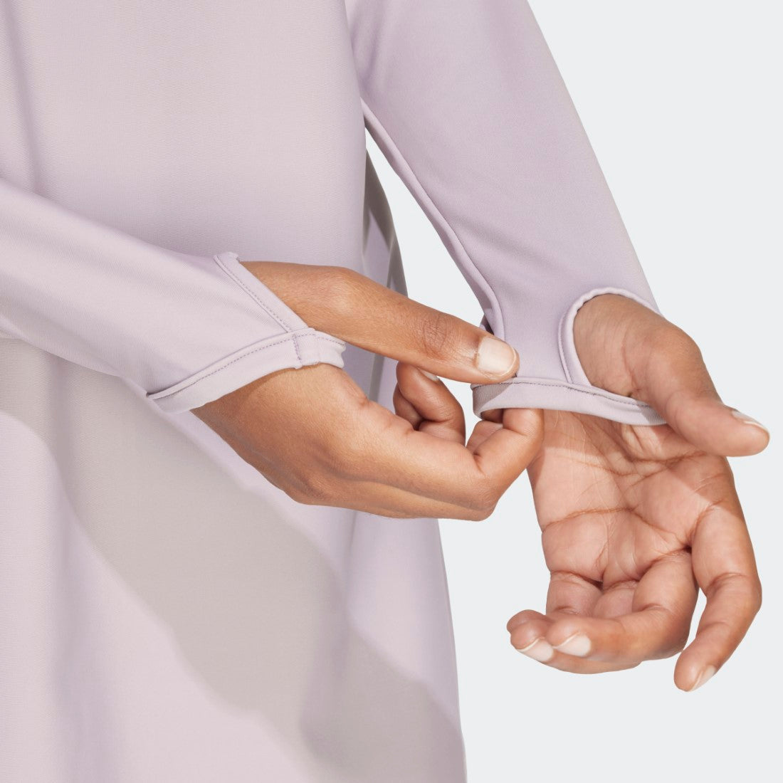 بلوزة سباحة بأكمام طويلة بثلاث خطوط