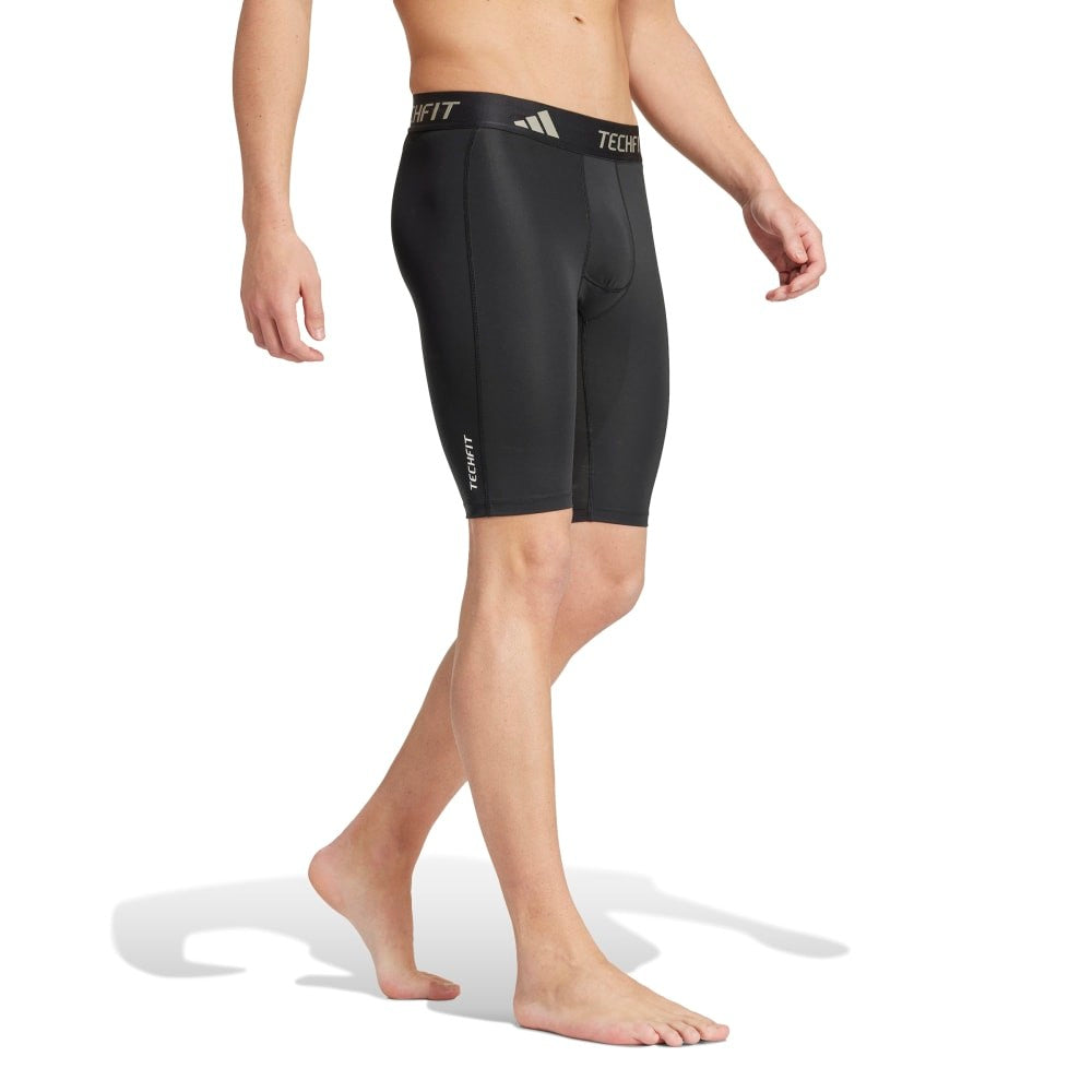 شورت ليجنز تدريب TECHFIT ضاغط