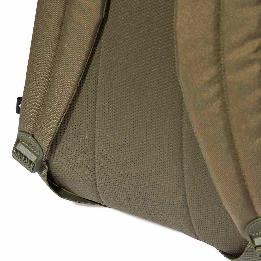 شنطة ظهر بثلاث خطوط