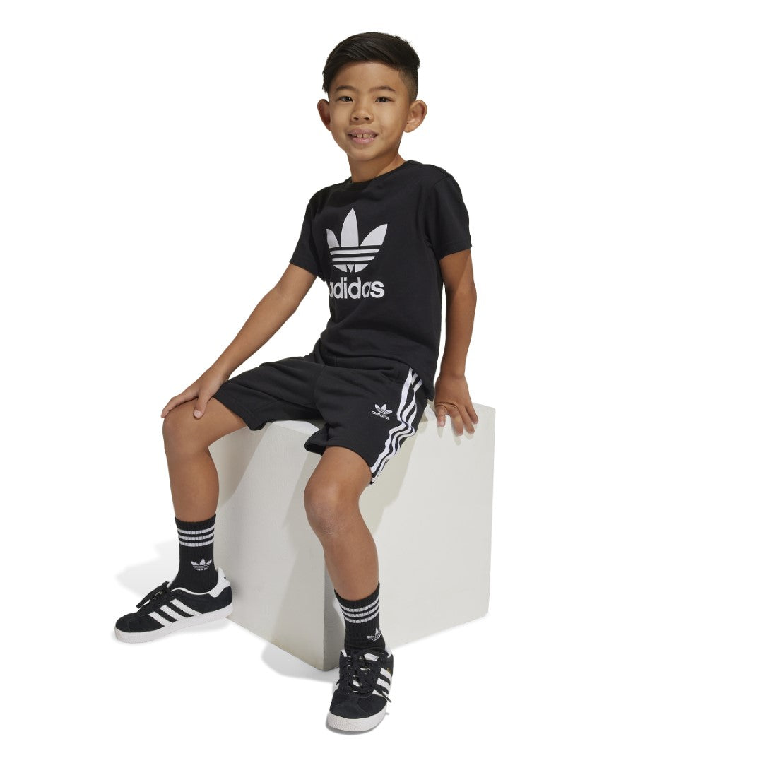 طقم متناسق تيشيرت وشورت أديكلر