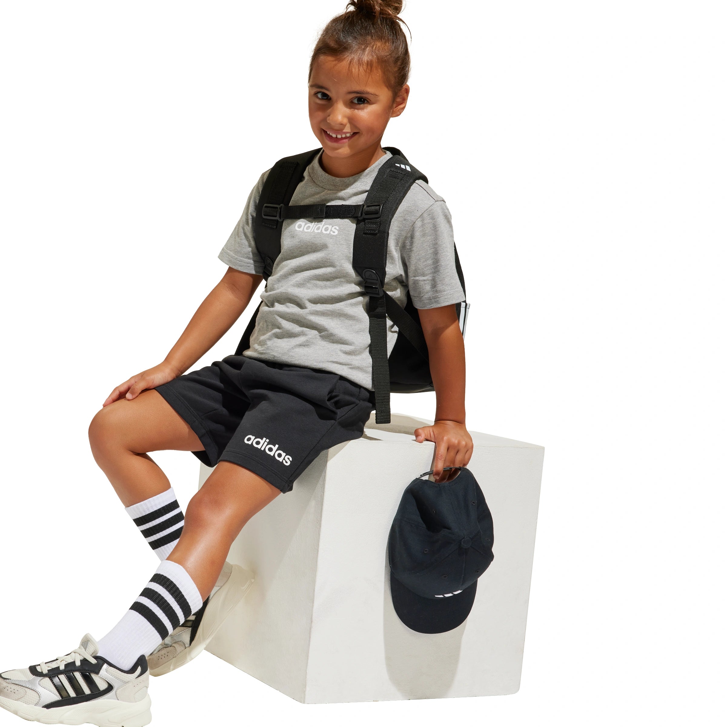 طقم إسينشالز