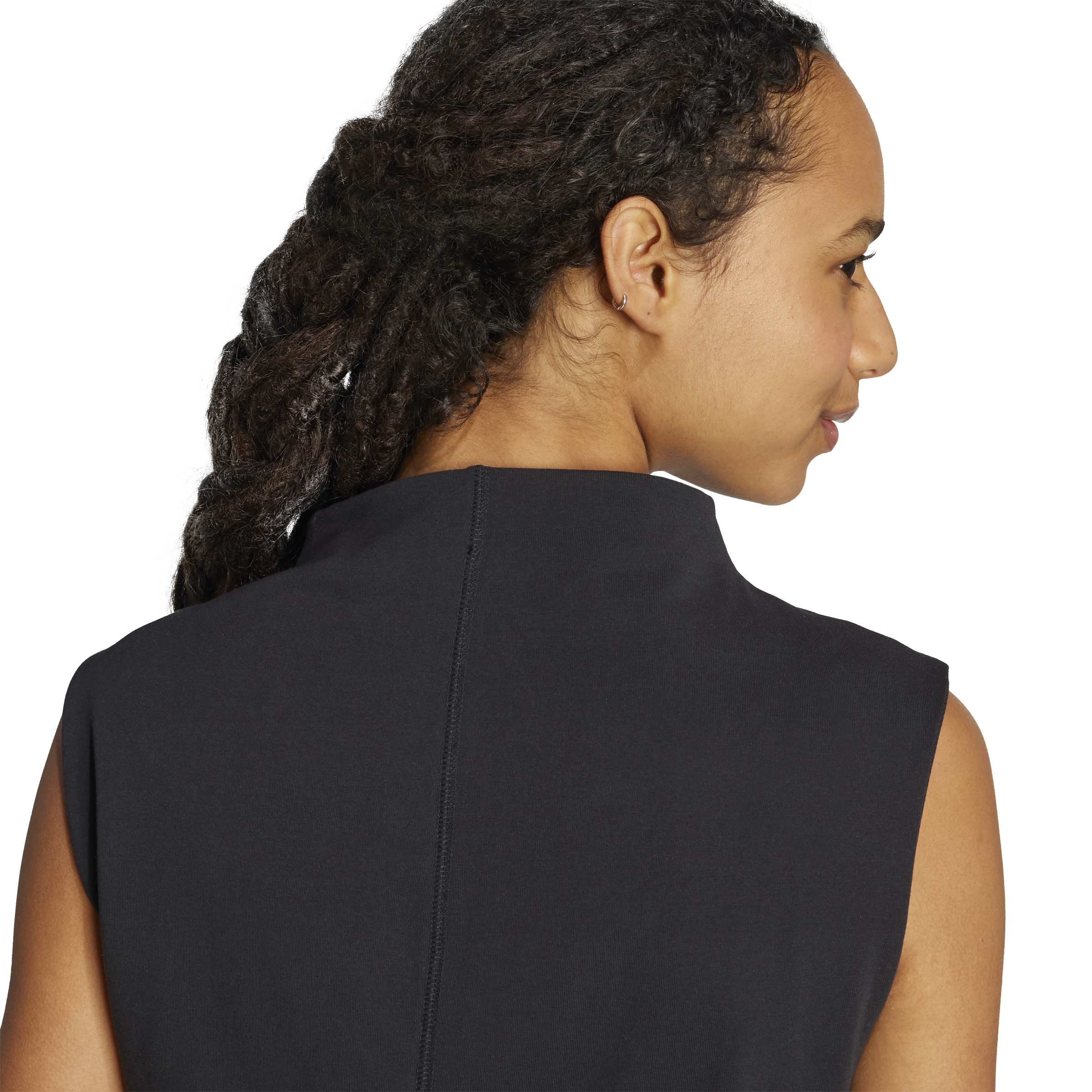 تانك توب اسينشالز